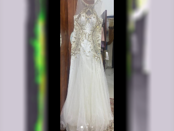 Dress  - White  -Size: 36