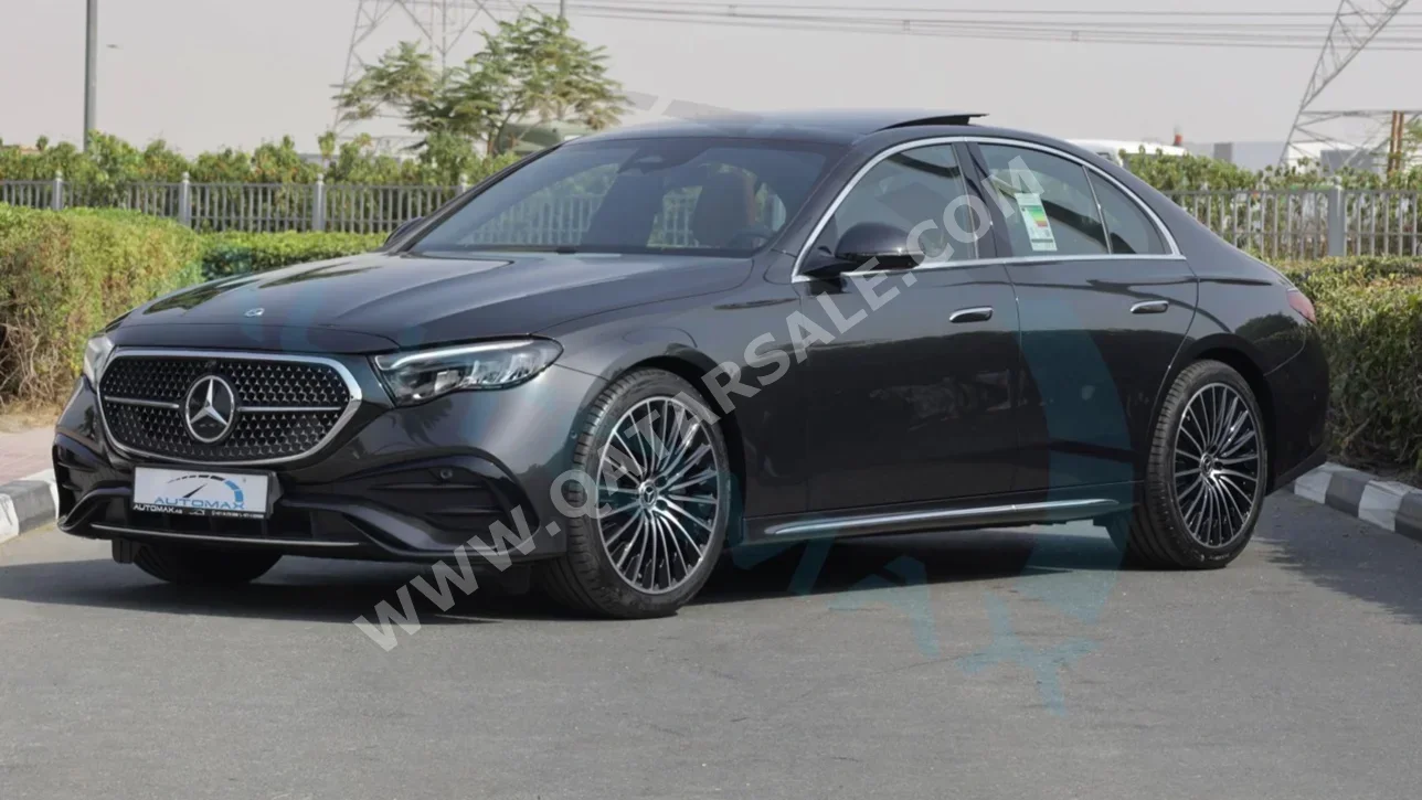 مرسيدس - بنز  اي - كلاس  200 AMG  2025  اوتوماتيك  19 كم  4 سلندر  دفع خلفي  سيدان  رمادي  تحت الضمان
