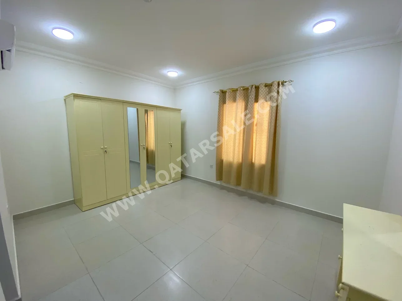3 Bedrooms Apartment For Rent in Al Khor - Al Khor Semi Furnished