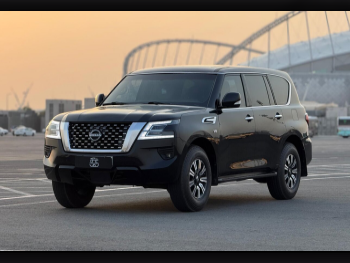Nissan  Patrol  SE  2013  Automatic  317,000 Km  8 Cylinder  Four Wheel Drive (4WD)  SUV  Black