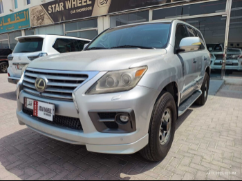 Lexus  LX  2009  Automatic  400,000 Km  8 Cylinder  Four Wheel Drive (4WD)  SUV  Silver