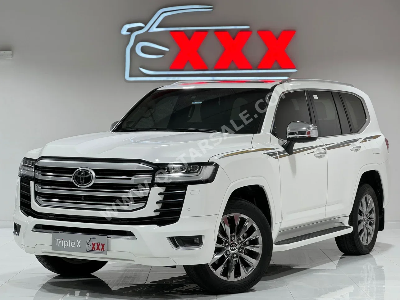 Toyota  Land Cruiser  GXR Twin Turbo  2022  Automatic  64,000 Km  6 Cylinder  Four Wheel Drive (4WD)  SUV  White  With Warranty