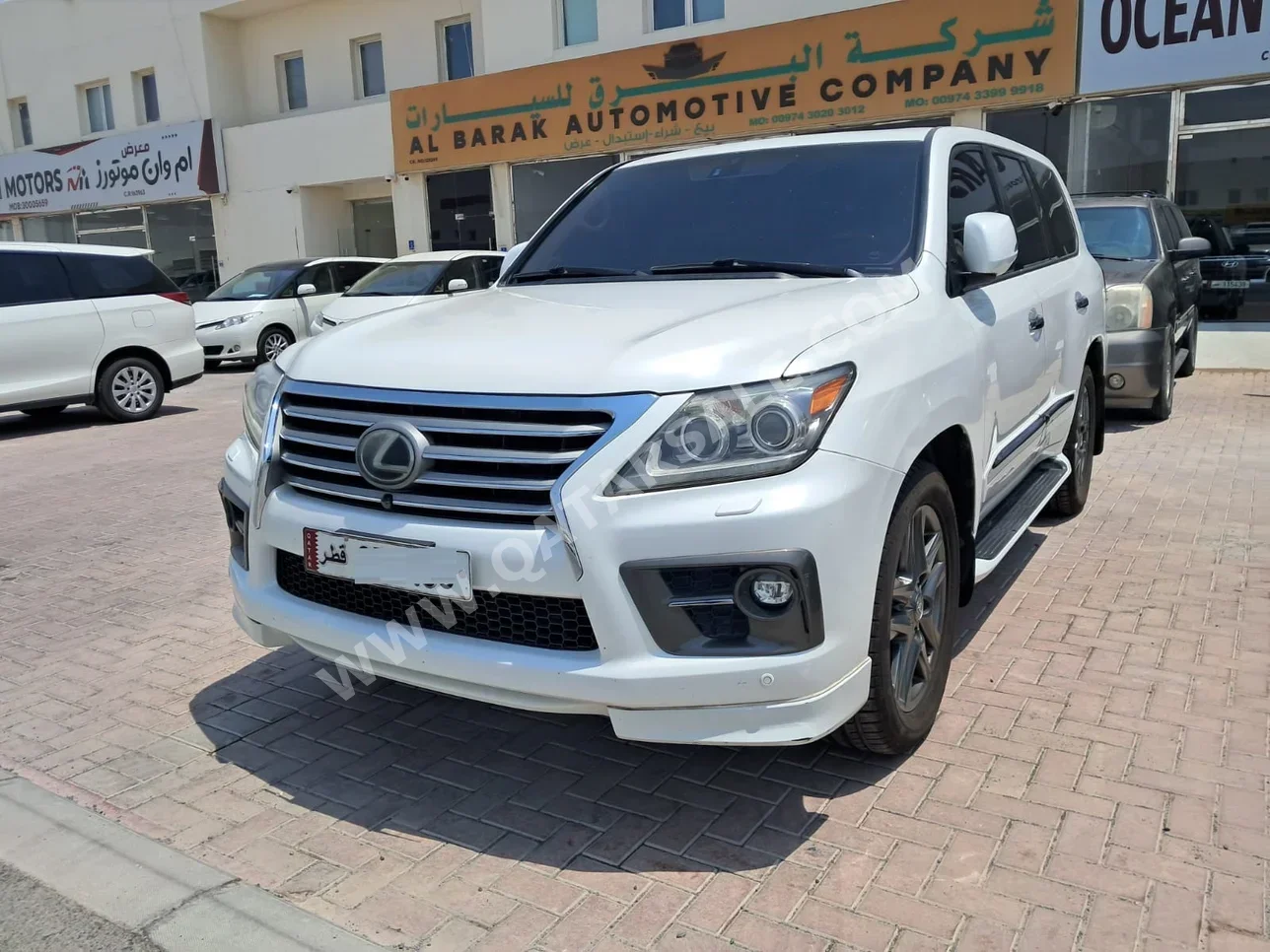 Lexus  LX  570 S  2015  Automatic  375,000 Km  8 Cylinder  Four Wheel Drive (4WD)  SUV  White