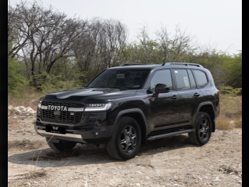 Toyota  Land Cruiser  GR Sport Twin Turbo  2024  Automatic  15,000 Km  6 Cylinder  Four Wheel Drive (4WD)  SUV  Black  With Warranty