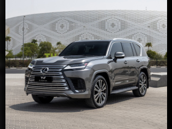 Lexus  LX  600 Luxury  2024  Automatic  13,000 Km  6 Cylinder  Four Wheel Drive (4WD)  SUV  Silver  With Warranty