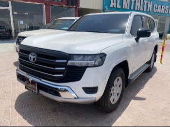 Toyota  Land Cruiser  GX  2024  Automatic  14,000 Km  6 Cylinder  Four Wheel Drive (4WD)  SUV  White  With Warranty