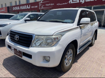 Toyota  Land Cruiser  GX  2014  Automatic  187,000 Km  6 Cylinder  Four Wheel Drive (4WD)  SUV  White