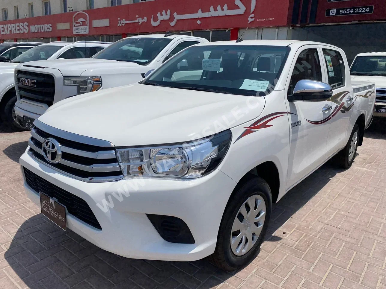 Toyota  Hilux  2025  Manual  0 Km  4 Cylinder  Four Wheel Drive (4WD)  Pick Up  White  With Warranty