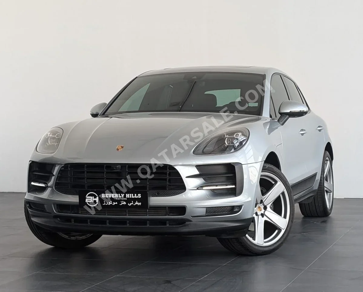 Porsche  Macan  2020  Automatic  45,250 Km  4 Cylinder  Four Wheel Drive (4WD)  SUV  Silver  With Warranty