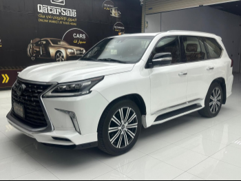 Lexus  LX  570  2017  Automatic  360,000 Km  8 Cylinder  Four Wheel Drive (4WD)  SUV  White