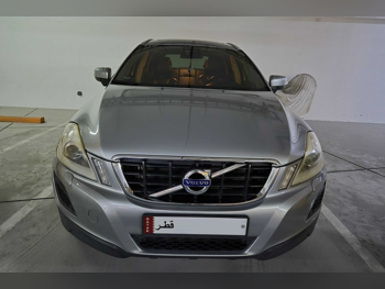 Volvo  XC  60  2011  Automatic  177,490 Km  4 Cylinder  All Wheel Drive (AWD)  SUV  Silver