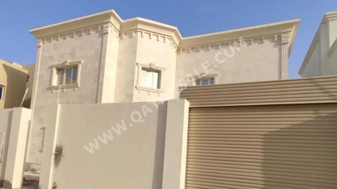 Family Residential  - Not Furnished  - Umm Salal  - Umm Al Amad  - 7 Bedrooms  - Includes Water & Electricity