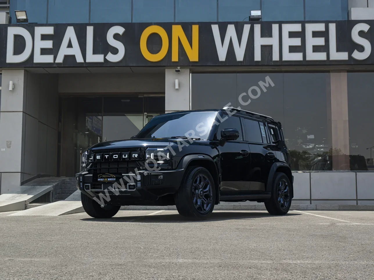 Jetour  T2  Luxury  2025  Automatic  23,000 Km  4 Cylinder  Four Wheel Drive (4WD)  SUV  Black  With Warranty