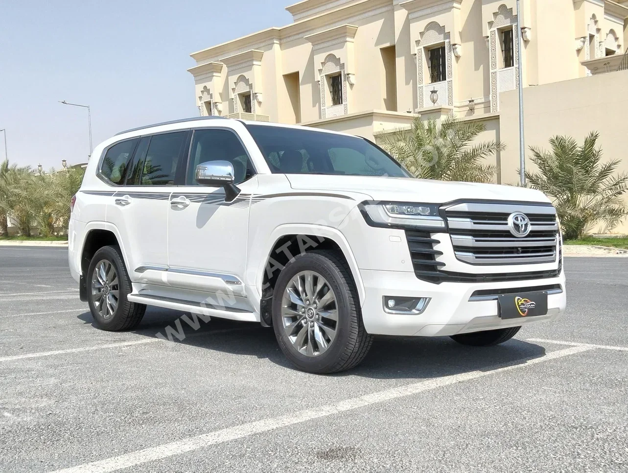Toyota  Land Cruiser  VX Twin Turbo  2023  Automatic  65,000 Km  6 Cylinder  Four Wheel Drive (4WD)  SUV  White  With Warranty