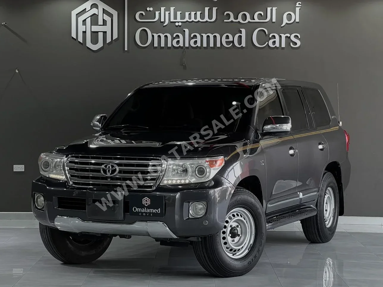 Toyota  Land Cruiser  VXR  2014  Automatic  285,000 Km  8 Cylinder  Four Wheel Drive (4WD)  SUV  Gray