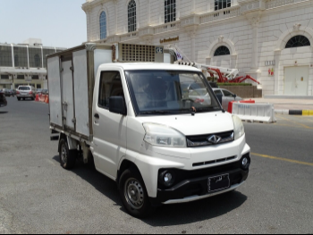 CMC  Veryca  2019  Manual  223,000 Km  4 Cylinder  Front Wheel Drive (FWD)  Fridge  White