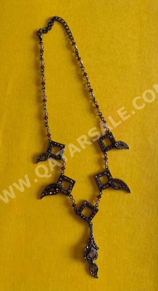 اكسسوارات قلادة
