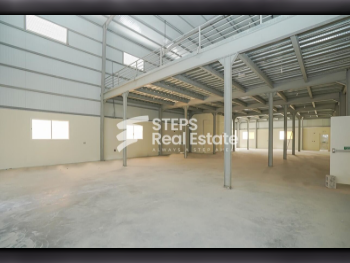 Warehouses & Stores - Al Wakrah  - Barkit Al Awamer  -Area Size: 1000 Square Meter