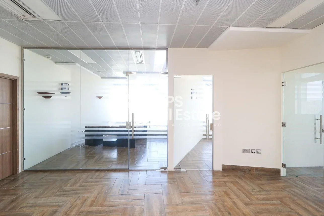 Commercial Offices - Semi Furnished  - Doha  - Fereej Bin Mahmoud