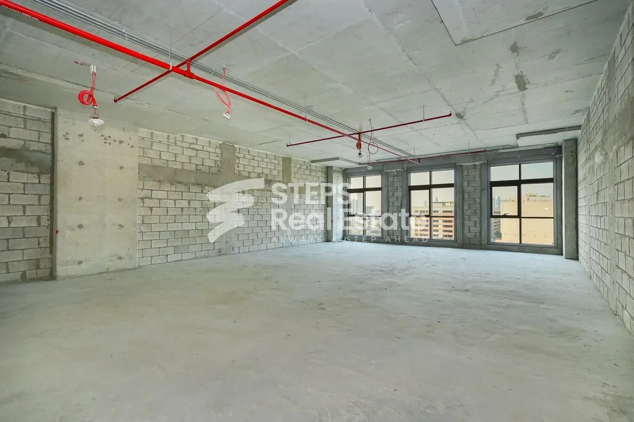 Commercial Offices - Not Furnished  - Doha  - New Doha