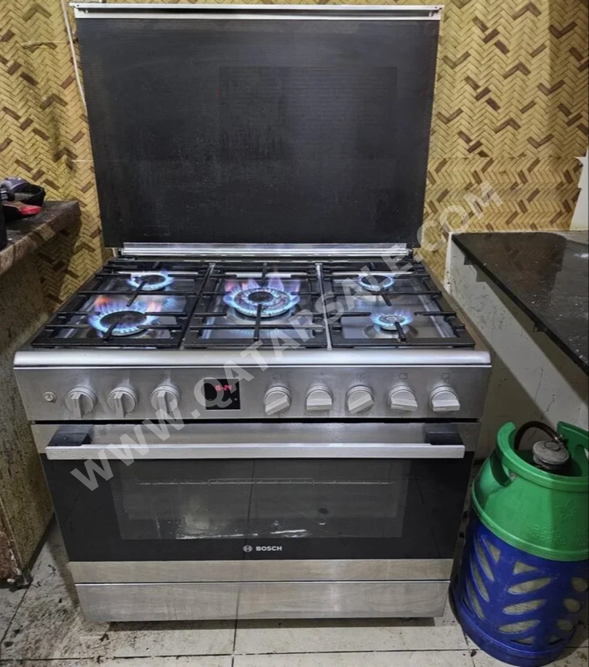 Oven  - White
