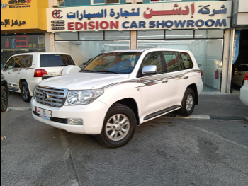 Toyota  Land Cruiser  VXR  2009  Automatic  400,000 Km  8 Cylinder  Four Wheel Drive (4WD)  SUV  White
