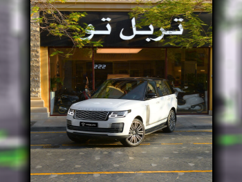 لاند روفر  رنج روفر  فوج اوتوبايوغرافي  2018  اوتوماتيك  70,400 كم  8 سلندر  دفع رباعي  اس يو في  أبيض