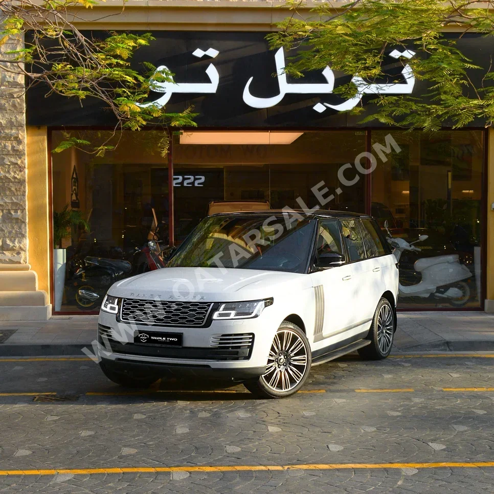 لاند روفر  رنج روفر  فوج اوتوبايوغرافي  2018  اوتوماتيك  70,400 كم  8 سلندر  دفع رباعي  اس يو في  أبيض