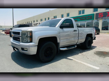 Chevrolet  Silverado  LT  2014  Automatic  288,000 Km  8 Cylinder  Four Wheel Drive (4WD)  Pick Up  Silver
