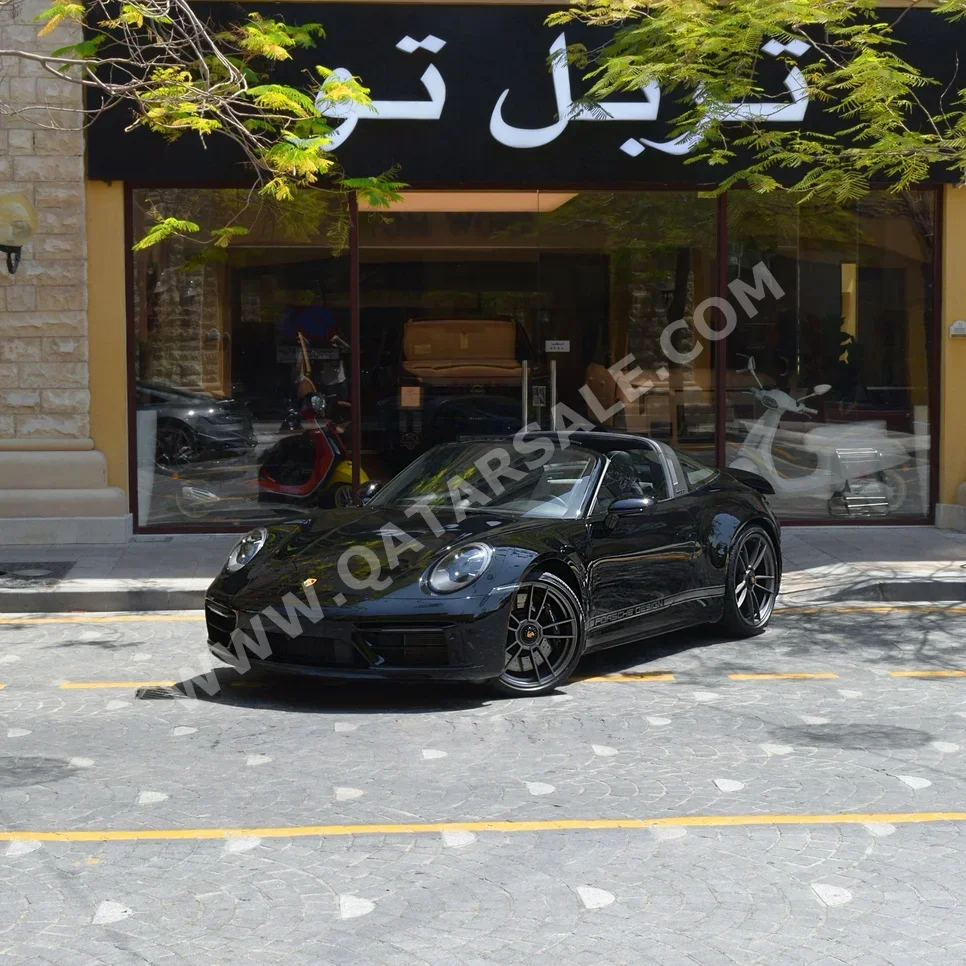Porsche  911  Targa 4  2022  Automatic  5,000 Km  6 Cylinder  Rear Wheel Drive (RWD)  Convertible  Black
