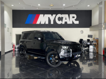 Land Rover  Defender  110 X Dynamic  2023  Automatic  33,000 Km  6 Cylinder  Four Wheel Drive (4WD)  SUV  Black  With Warranty