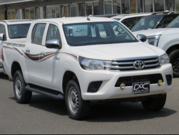 Toyota  Hilux  2019  Automatic  35,000 Km  4 Cylinder  Four Wheel Drive (4WD)  Pick Up  White
