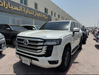 Toyota  Land Cruiser  GXR Twin Turbo  2022  Automatic  95,000 Km  6 Cylinder  Four Wheel Drive (4WD)  SUV  White  With Warranty