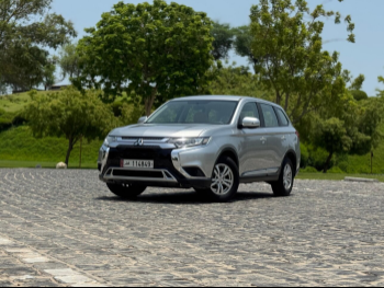 Mitsubishi  Outlander  HL  2019  Automatic  93,150 Km  4 Cylinder  Four Wheel Drive (4WD)  SUV  Silver