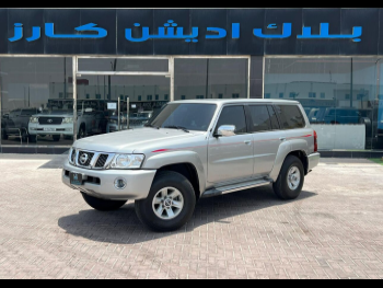 نيسان  باترول  سفاري  2022  عادي  52,000 كم  6 سلندر  دفع رباعي  اس يو في  فضي