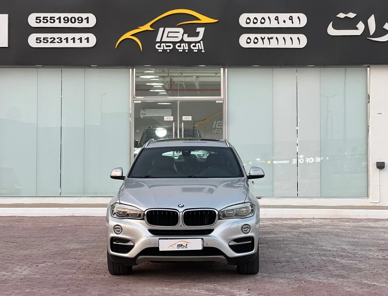 بي ام دبليو الفئة - اكس اكس 6 2017 اوتوماتيك 131,000 كم 6 سلندر دفع رباعي اس يو في فضي