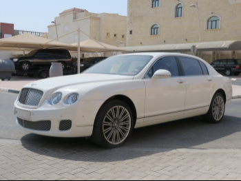 Bentley  Continental  Speed Flying Spur  2013  Automatic  25,000 Km  12 Cylinder  All Wheel Drive (AWD)  Sedan  White