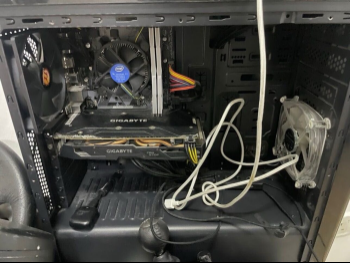 Gaming PC - Intel Core i5  - Gigabyte  - AMD/ ATI  - Radeon RX 570  - 16 GB -  24 GB(3x8)  / DDR 4 - SSD :  256 GB - HDD :  6 TB  2021