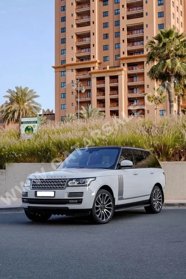 Land Rover  Range Rover  Vogue HSE  2015  Automatic  149,000 Km  8 Cylinder  Four Wheel Drive (4WD)  SUV  White