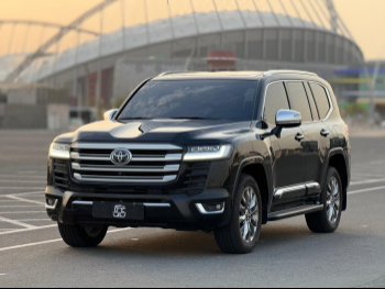 Toyota  Land Cruiser  VXR Twin Turbo  2024  Automatic  11,000 Km  6 Cylinder  Four Wheel Drive (4WD)  SUV  Black  With Warranty