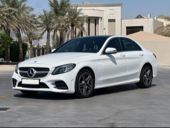 Mercedes-Benz  C-Class  200  2020  Automatic  133,000 Km  4 Cylinder  Rear Wheel Drive (RWD)  Sedan  White