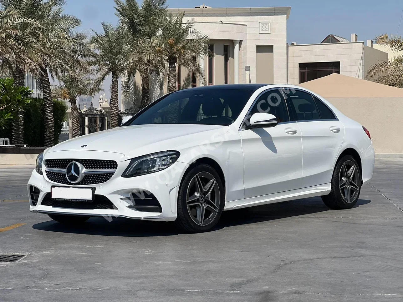 Mercedes-Benz  C-Class  200  2020  Automatic  133,000 Km  4 Cylinder  Rear Wheel Drive (RWD)  Sedan  White