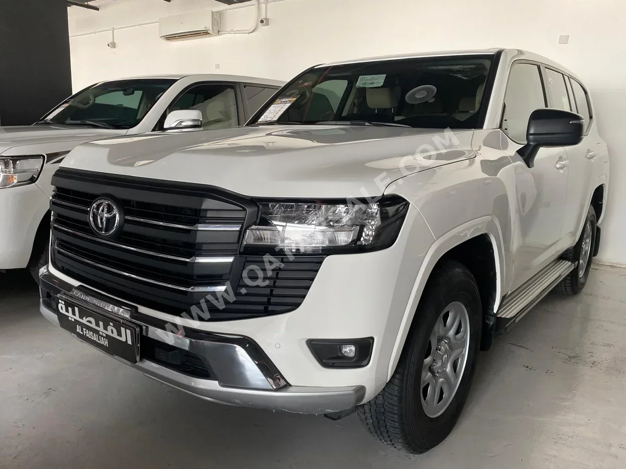 Toyota  Land Cruiser  GX  2025  Automatic  33,000 Km  6 Cylinder  Four Wheel Drive (4WD)  SUV  White  With Warranty