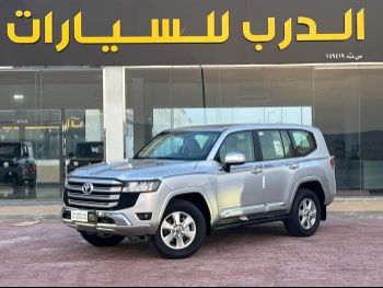 Toyota  Land Cruiser  GXR  2025  Automatic  0 Km  6 Cylinder  Four Wheel Drive (4WD)  SUV  Silver  With Warranty