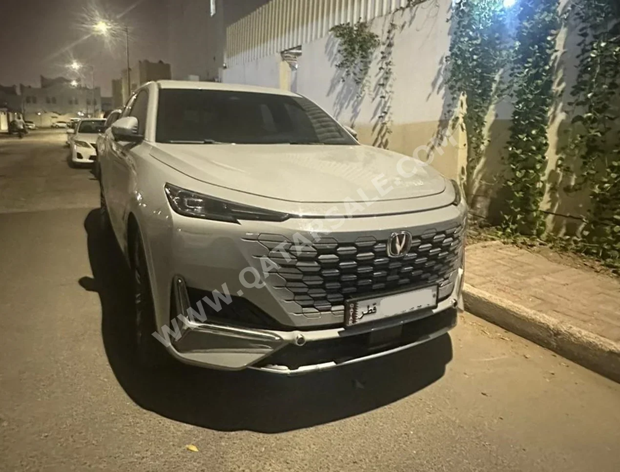 تشانجان  يوني - كي  2024  اوتوماتيك  18,000 كم  4 سلندر  دفع كلي مستمر  اس يو في  فضي  تحت الضمان