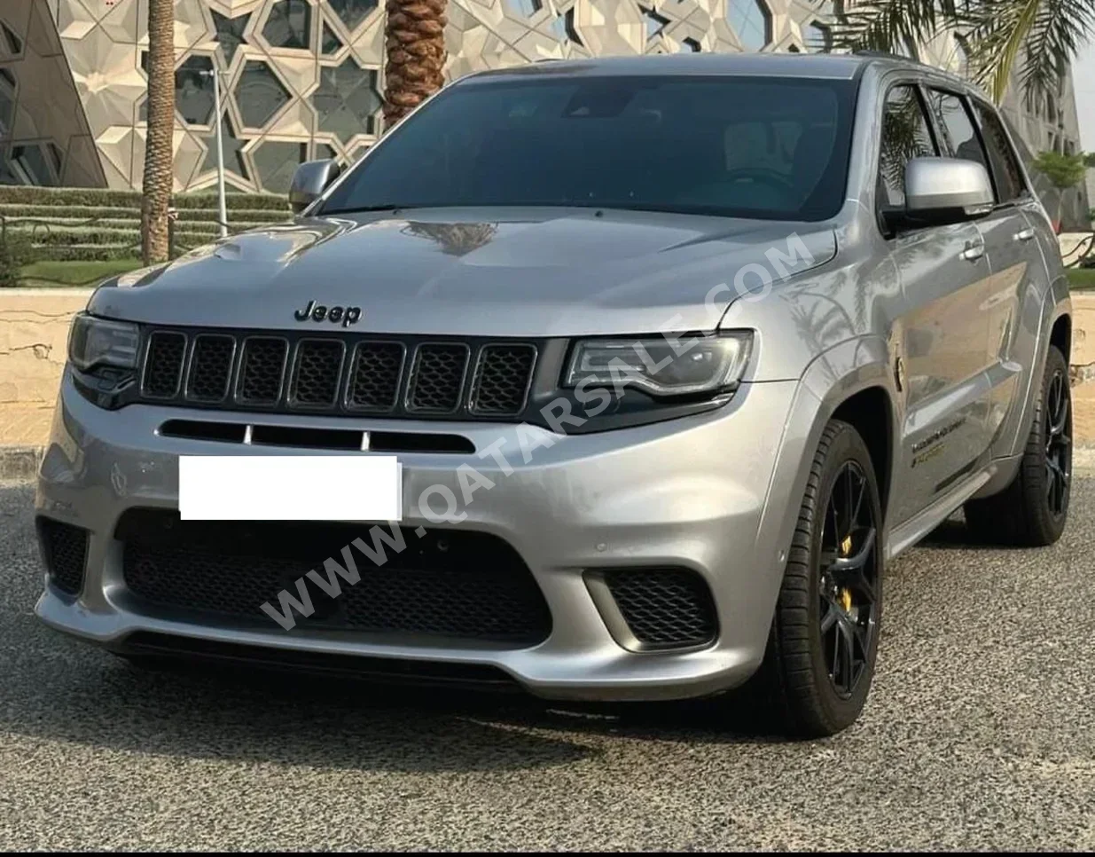 Jeep  Grand Cherokee  TrackHawk  2018  Automatic  84,000 Km  8 Cylinder  Four Wheel Drive (4WD)  SUV  Silver