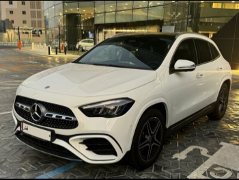 Mercedes-Benz  GLA  200  2025  Automatic  11,000 Km  4 Cylinder  All Wheel Drive (AWD)  SUV  White  With Warranty