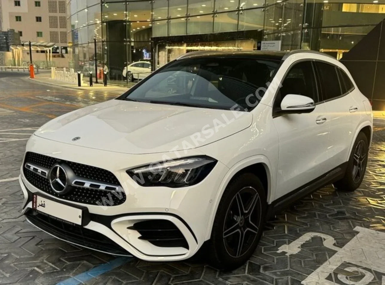 Mercedes-Benz  GLA  200  2025  Automatic  11,000 Km  4 Cylinder  All Wheel Drive (AWD)  SUV  White  With Warranty