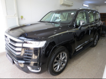 Toyota  Land Cruiser  VX Twin Turbo  2025  Automatic  0 Km  6 Cylinder  Four Wheel Drive (4WD)  SUV  Black  With Warranty