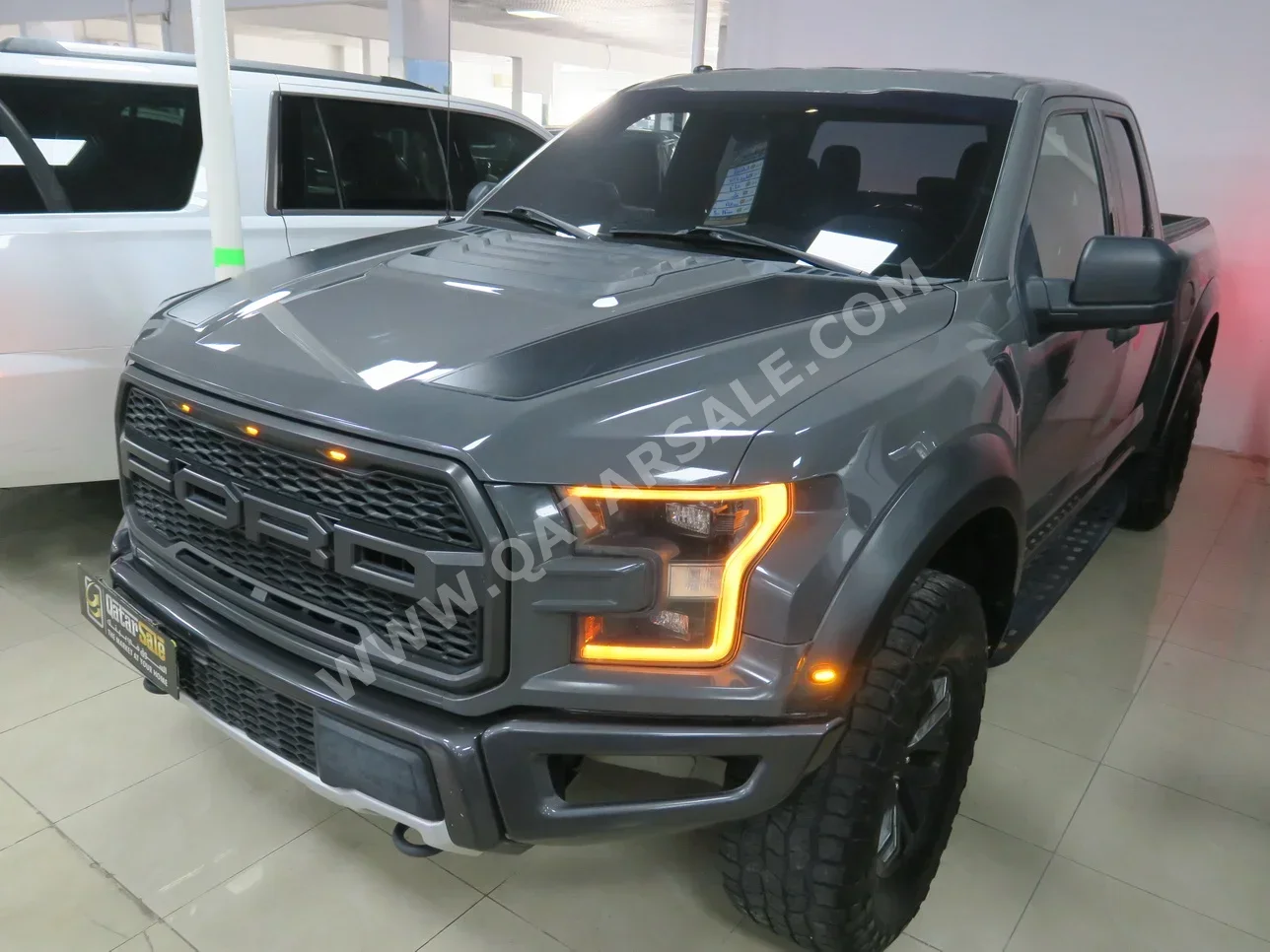 Ford  Raptor  2018  Automatic  228,000 Km  6 Cylinder  Four Wheel Drive (4WD)  Pick Up  Gray
